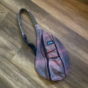 Kavu Black w/ Pink Speckles